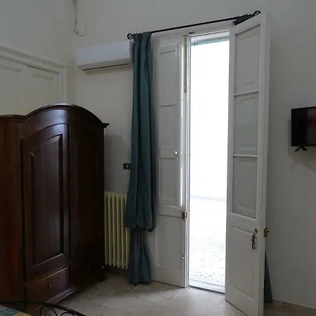 New Antico Palazzo Bed & Breakfast *
