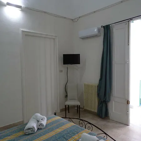 New Antico Palazzo فندق مبيت وإفطار بارابيتا